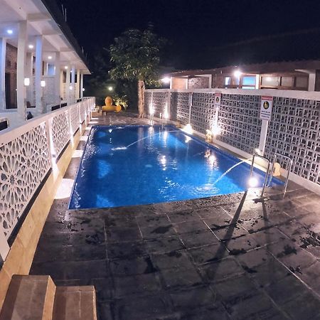 The Royal Joglo Hotel Tepus Екстериор снимка